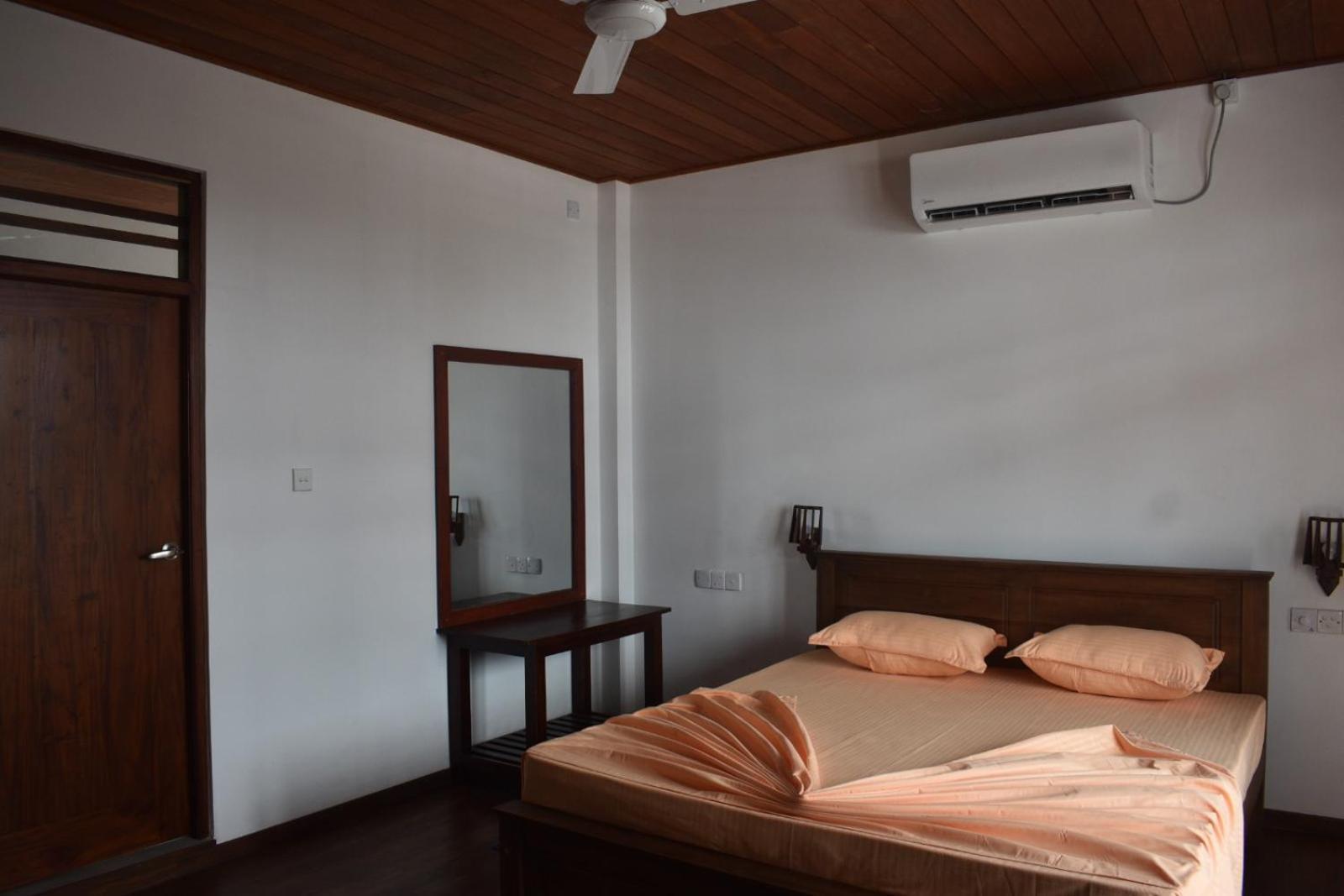 Hotel Ocean View Cottage Hikkaduwa Exterior foto
