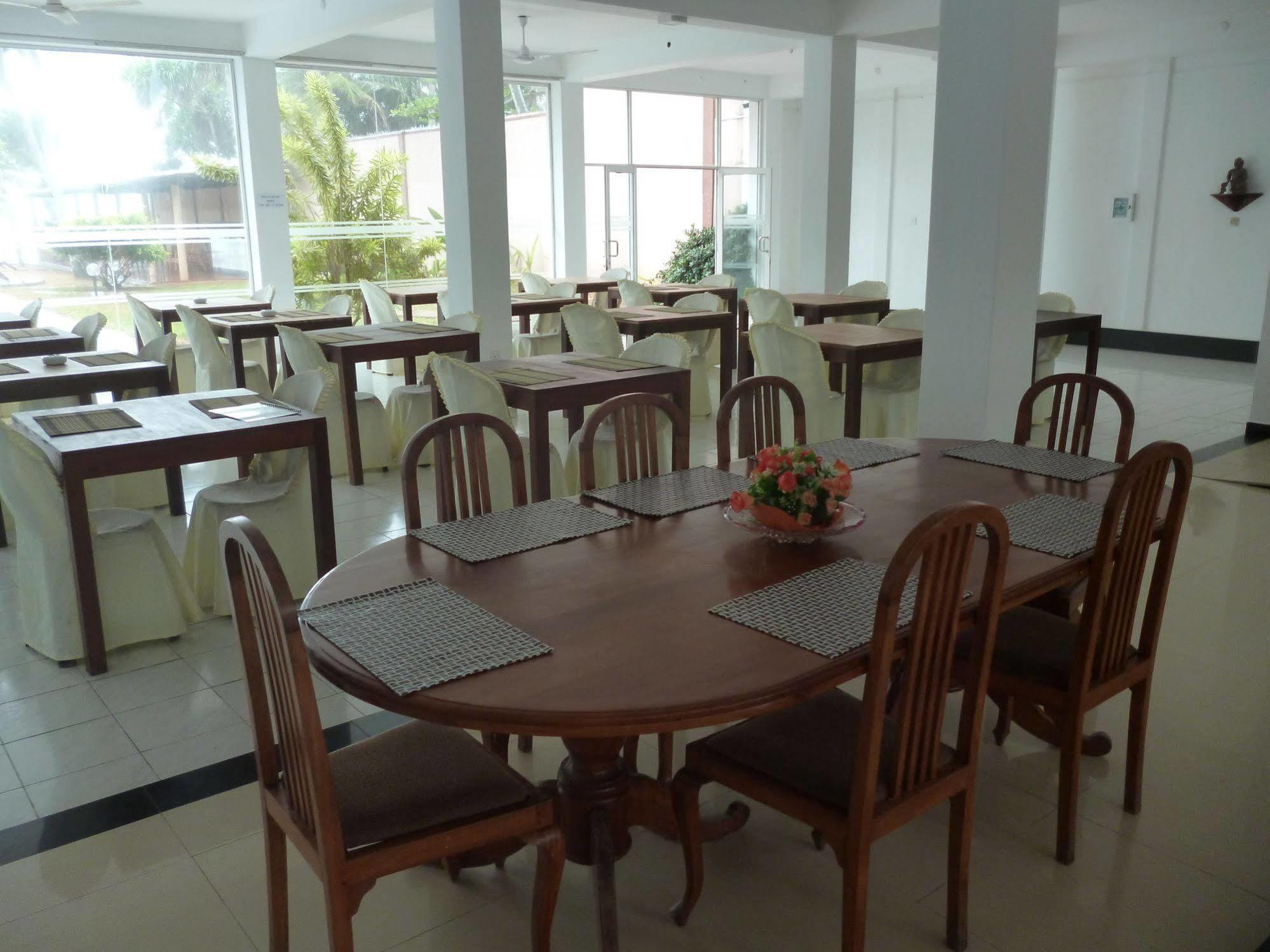 Hotel Ocean View Cottage Hikkaduwa Exterior foto